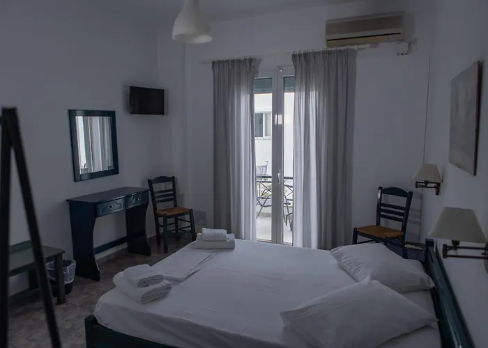 Soula Rooms Tinos
